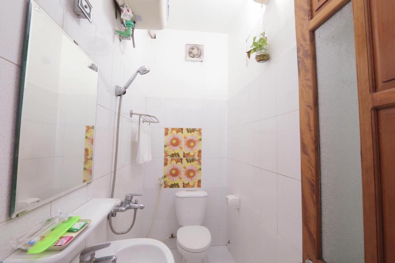 Dimpless Homestay Хюе Екстер'єр фото