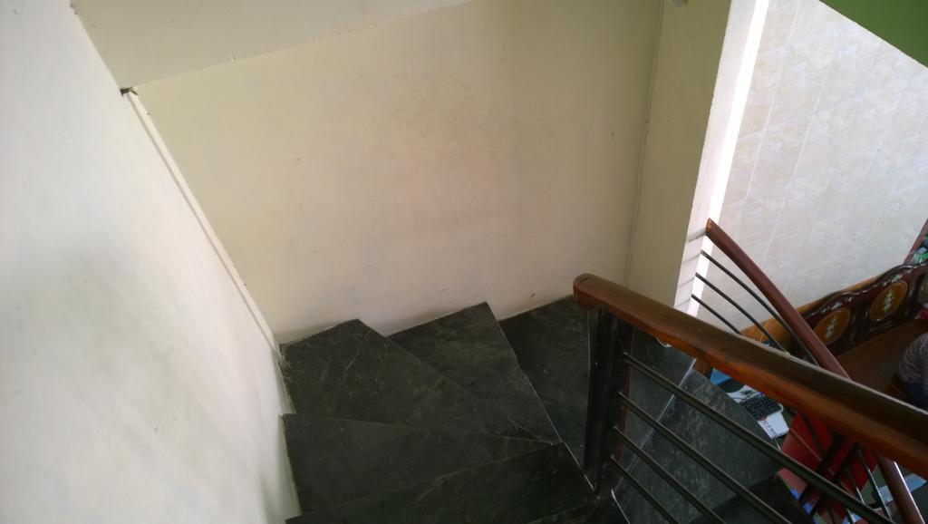 Dimpless Homestay Хюе Екстер'єр фото