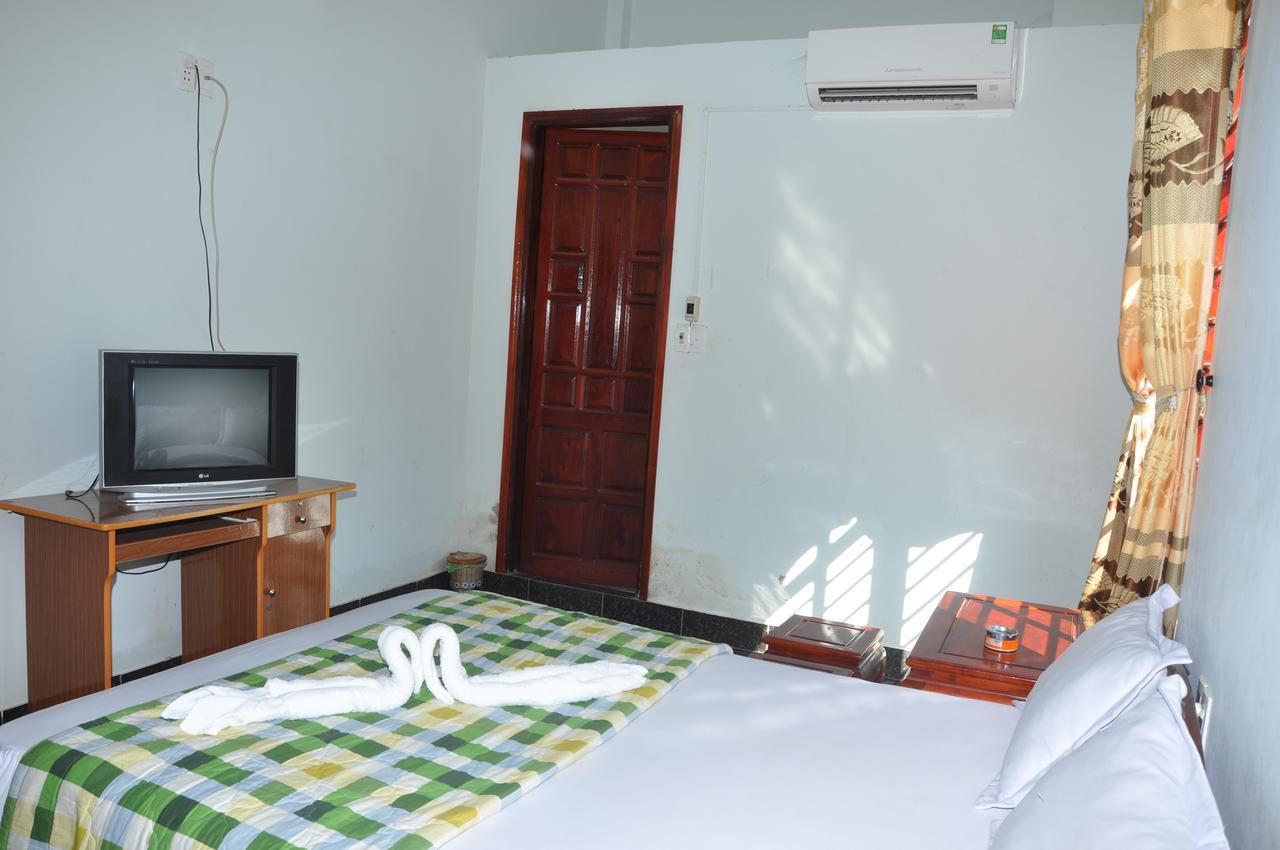 Dimpless Homestay Хюе Екстер'єр фото