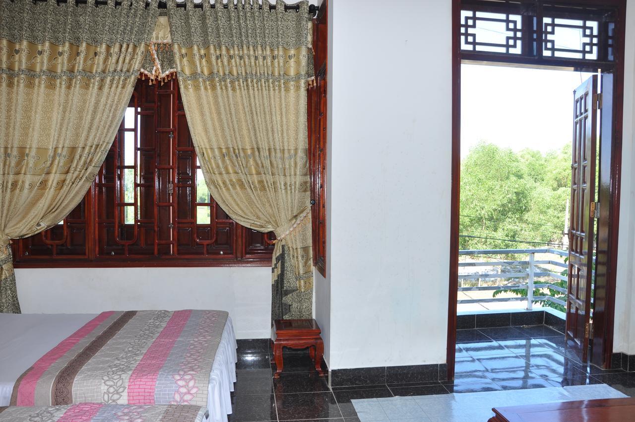 Dimpless Homestay Хюе Екстер'єр фото
