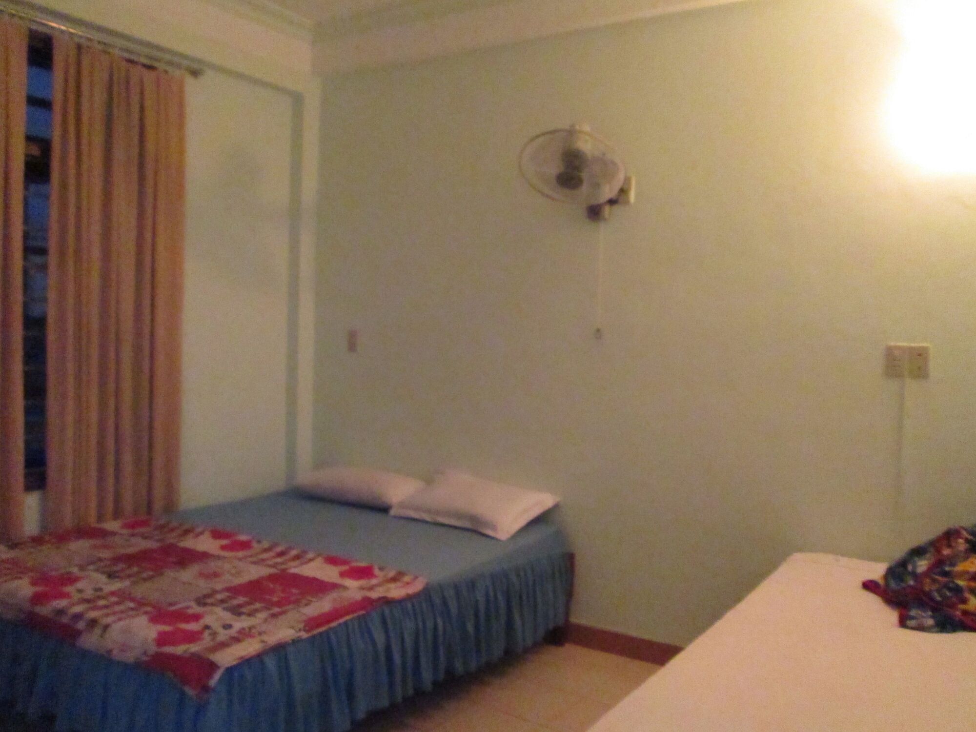 Dimpless Homestay Хюе Екстер'єр фото
