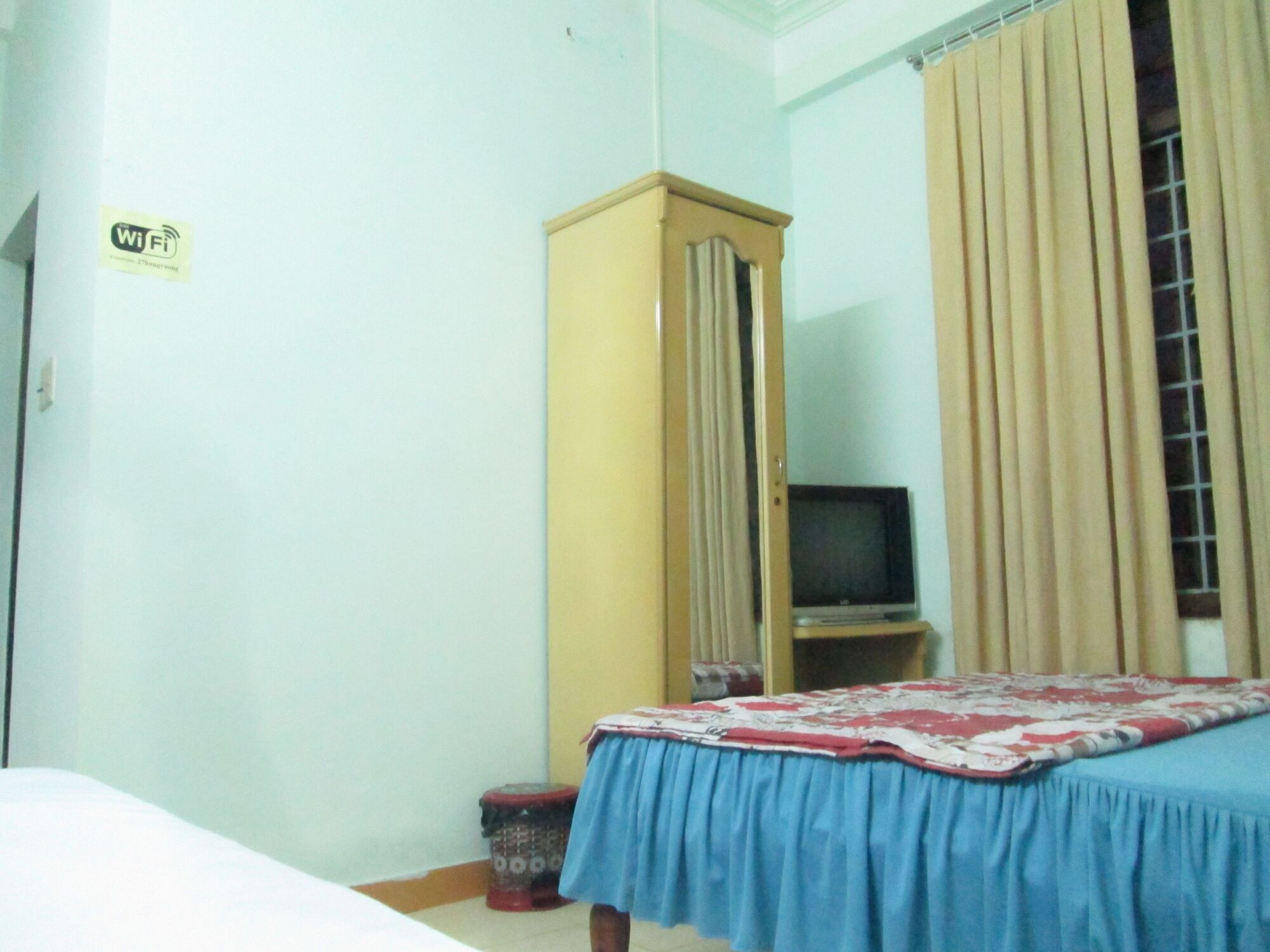 Dimpless Homestay Хюе Екстер'єр фото
