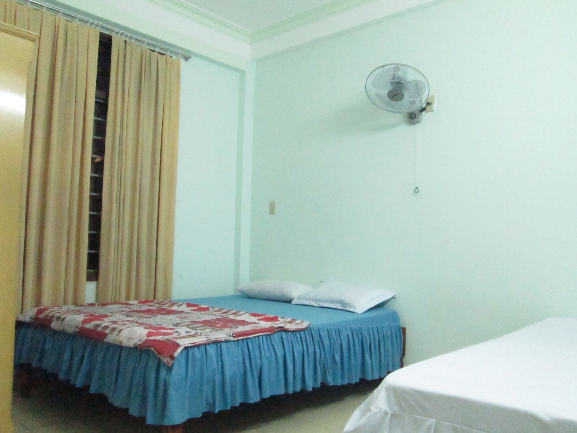Dimpless Homestay Хюе Екстер'єр фото